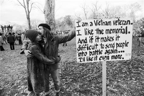 28 Hilarious Vietnam Veterans Memorial Puns - Punstoppable 🛑