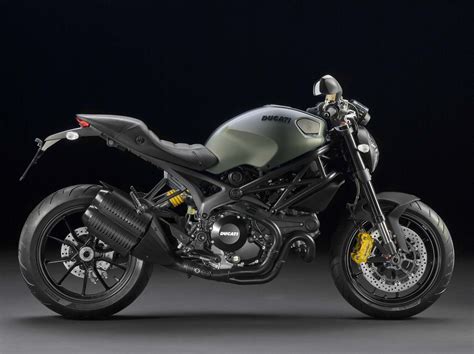 Ducati Monster Diesel - Asphalt & Rubber