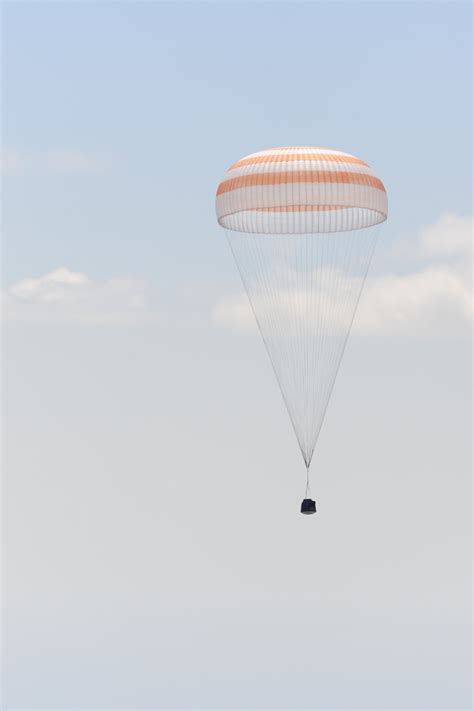 ESA - Soyuz before landing