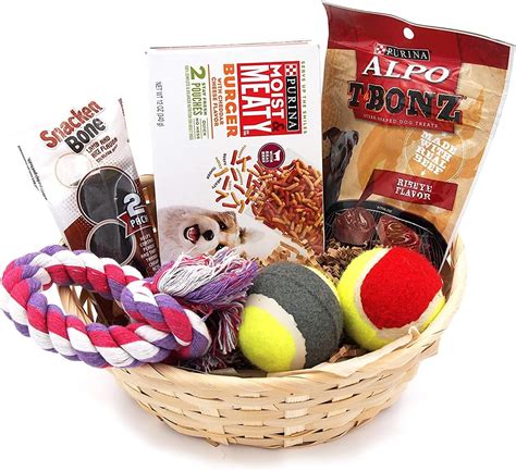 Amazon.com: Dog Gift Basket Treats Crewing Toy Holiday Set : Pet Supplies