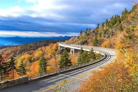 18 Best Overlooks on Blue Ridge Parkway: Don’t Miss These Epic Views ...