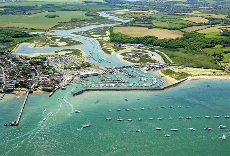 Yarmouth Harbour in Yarmouth, Isle of Wight, GB, United Kingdom ...