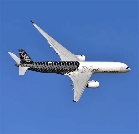 Video: Watch an Airbus A350 Perform a Nearly Vertical Takeoff