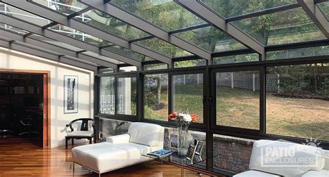 Solarium vs. Sunroom: What is the Difference?