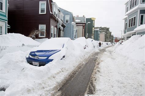 US snow: Boston residents dig out after third major blizzard, with more ...