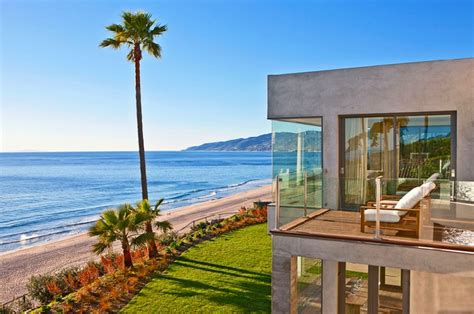 Seaside Style: Malibu Beach House