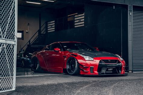 Liberty Walk LB-WORKS Type-II Widebody Kit for R35 Nissan GT-R - GT-RR