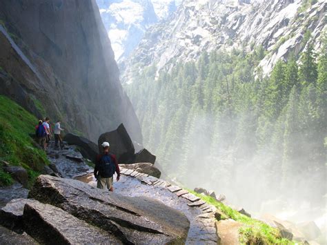 Mist Trail in Yosemite 2024 - Rove.me