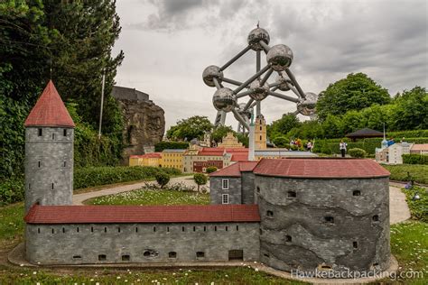 Atomium & Mini-Europe - HawkeBackpacking.com