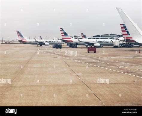 American Airline hub in Dallas Fort Worth airport Stock Photo - Alamy