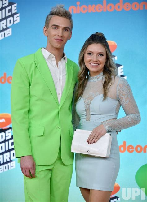 Photo: Stephen and Grace Sharer attend Kids' Choice Awards 2019 ...