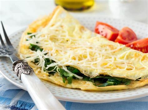 Classic Omelette Du Fromage Recipe - TheFoodXP