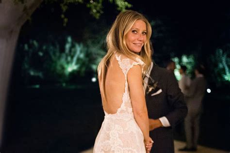 Gwyneth Paltrow Wore a Valentino Wedding Dress | Elle Canada