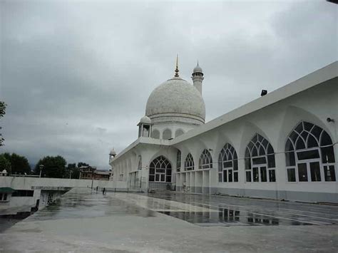 11 Famous Mosques in India, List of Famous Mosques in India - Treebo