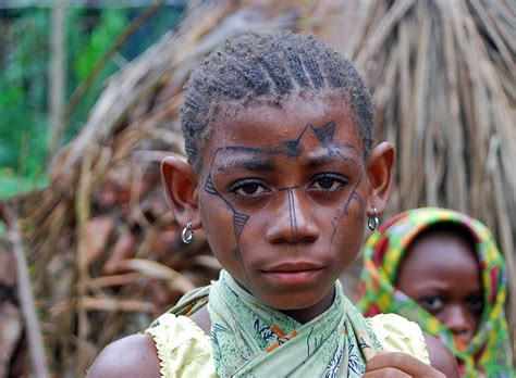 Expedition Congo: The Pygmies and Olly