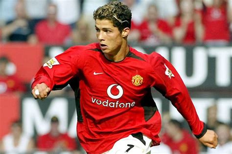 Cristiano Ronaldo cumple 13 años de su debut con el Manchester United ...