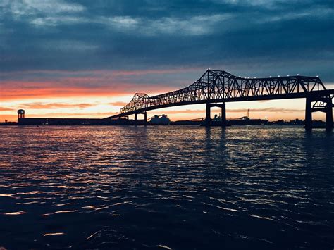 Mississippi River Bridge in Baton Rouge, LA. Shot using an iPhone. : r ...