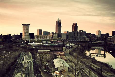 190+ Cleveland Skyline Sunset Stock Photos, Pictures & Royalty-Free ...