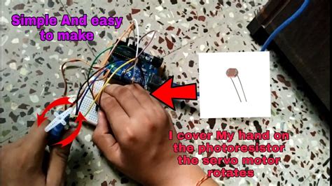 Controlling a Servo Motor using a photoresistor(Arduino) - YouTube