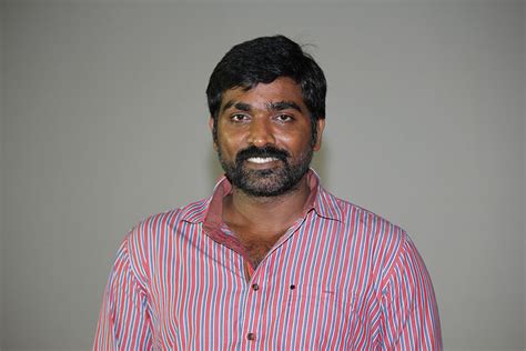 Vijay Sethupathi Family Pictures, Wife, Marriage Photos, Children, Age ...