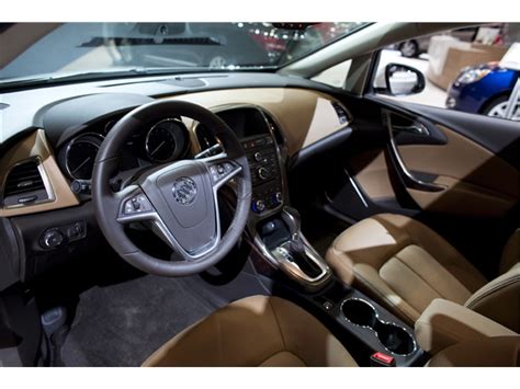 2016 Buick Verano: 75 Interior Photos | U.S. News