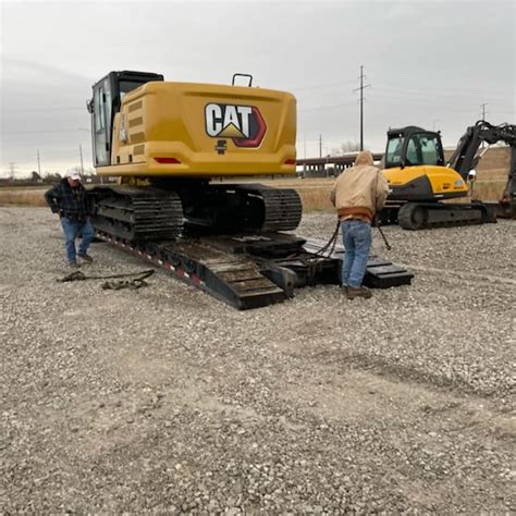 How to Tell If a Heavy Equipment Transport Company is Reliable - Heavy ...