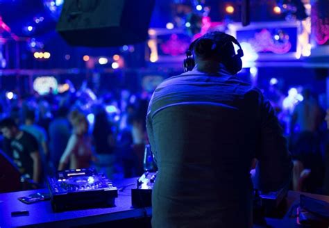 The Best Places For Nightlife In Atlantic City, NJ | CuddlyNest