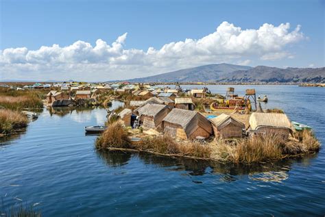 Floating Islands on lake Titicaca in Peru | Smithsonian Photo Contest ...