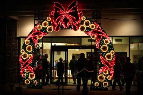 Christmas Lights at Bellingrath Gardens, Alabama - The Wherever Writer