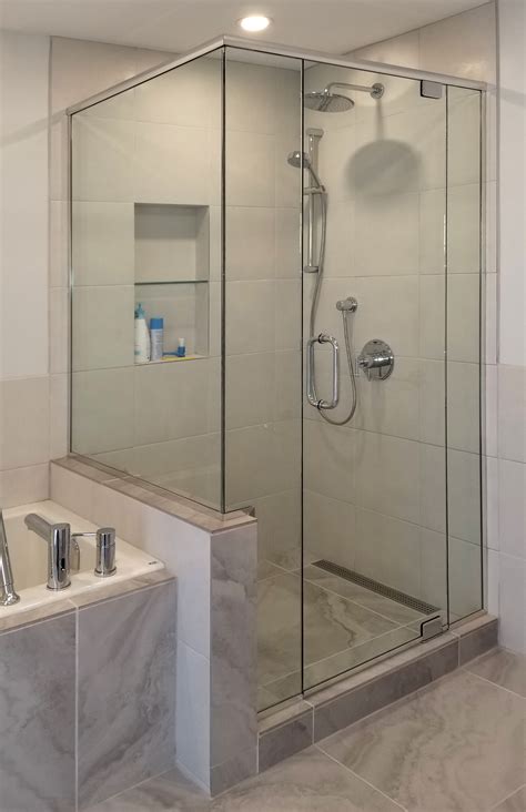 Custom Shower Doors & Enclosures | M&T Glass