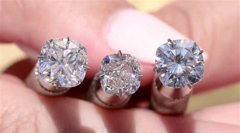 Moissanite vs. Diamond: Which One Is Right for You? - The Purple Tide