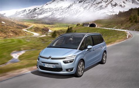 New Citroen Grand C4 Picasso: first official details CL 13.073.010 ...