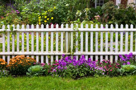 40 Beautiful Garden Fence Ideas