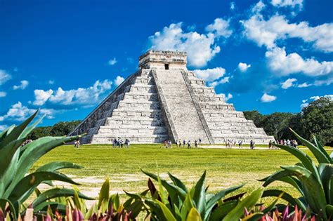 Chichén Itzá near Cancun - Explore Ancient Mayan Ruins and ...