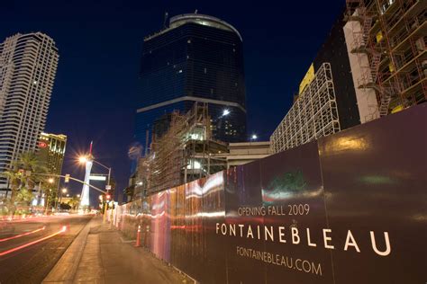 10 years since Fontainebleau in Las Vegas went bankrupt — VIDEO | Real ...