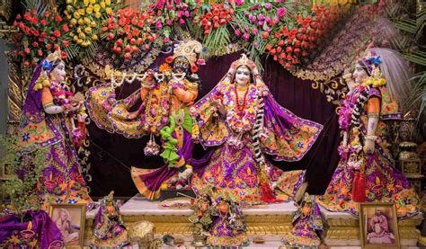 Krishna Janmashtami 2023: Live Darshan Of Lord Krishna From Vrindavan ...