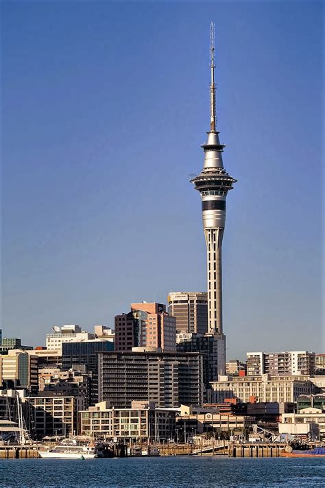 5-five-5: Sky Tower (Auckland - New Zealand)