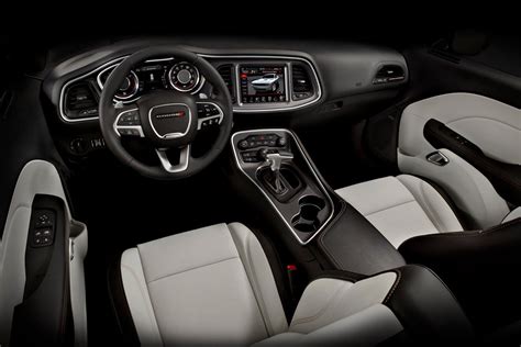 2015 Dodge Challenger Gets New 485HP 6.4L Hemi V8, Revised Interior ...