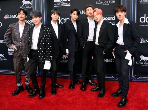 BTS Wore Dark Suits on Billboard Music Awards 2019 Red Carpet - V ...