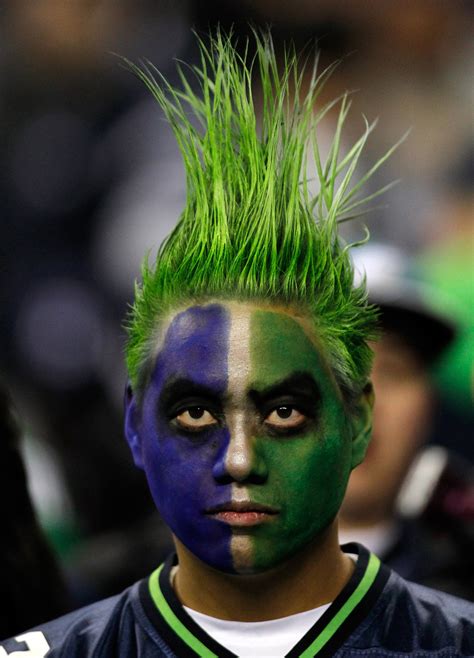 35 Seahawks Fans Winning The Makeup Game