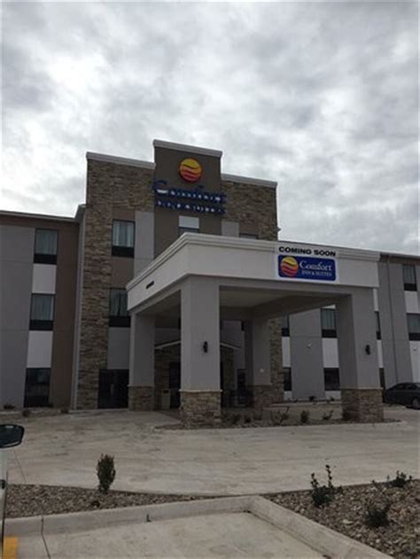 COMFORT INN AND SUITES $63 ($̶7̶4̶) - Updated 2020 Prices & Hotel ...