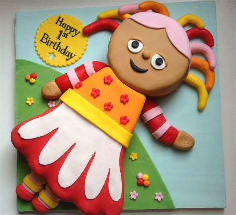 Upsy Daisy cake from In The Night Garden - AlexandraBaked | Daisy cakes ...