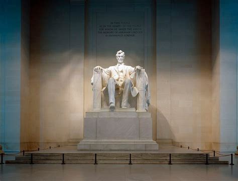 Lincoln Memorial, A Monument To The Memory of A Fighter For Democracy ...