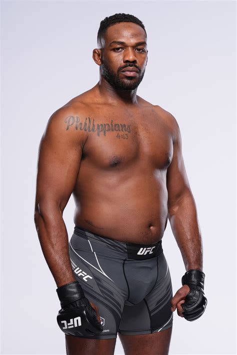 Jon Jones fires back at critics after debuting new heavyweight physique ...