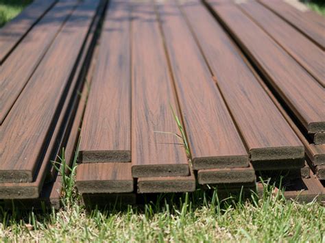 The Different Kinds of Decking Materials | DIY