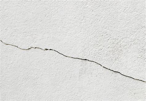 Drywall Cracks: Cosmetic or Structural - Buyers Ask