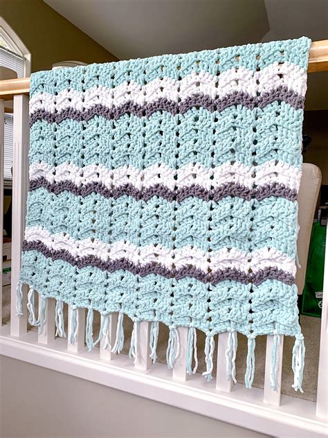 Chunky Crochet Ripple Blanket - Amelia's Crochet