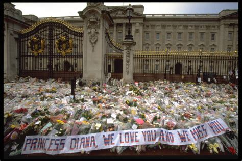 Princess Diana's Funeral In 33 Heartbreaking Photos