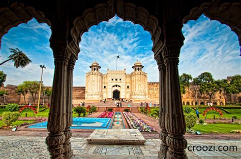 Shahi Qila Lahore - Lahore Fort - Lahore, Pakistan| Croozi