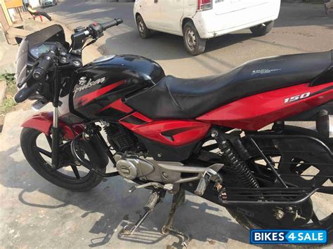 Black And Red Bajaj Pulsar 150 DTSi | Black and red, Pulsar, Black